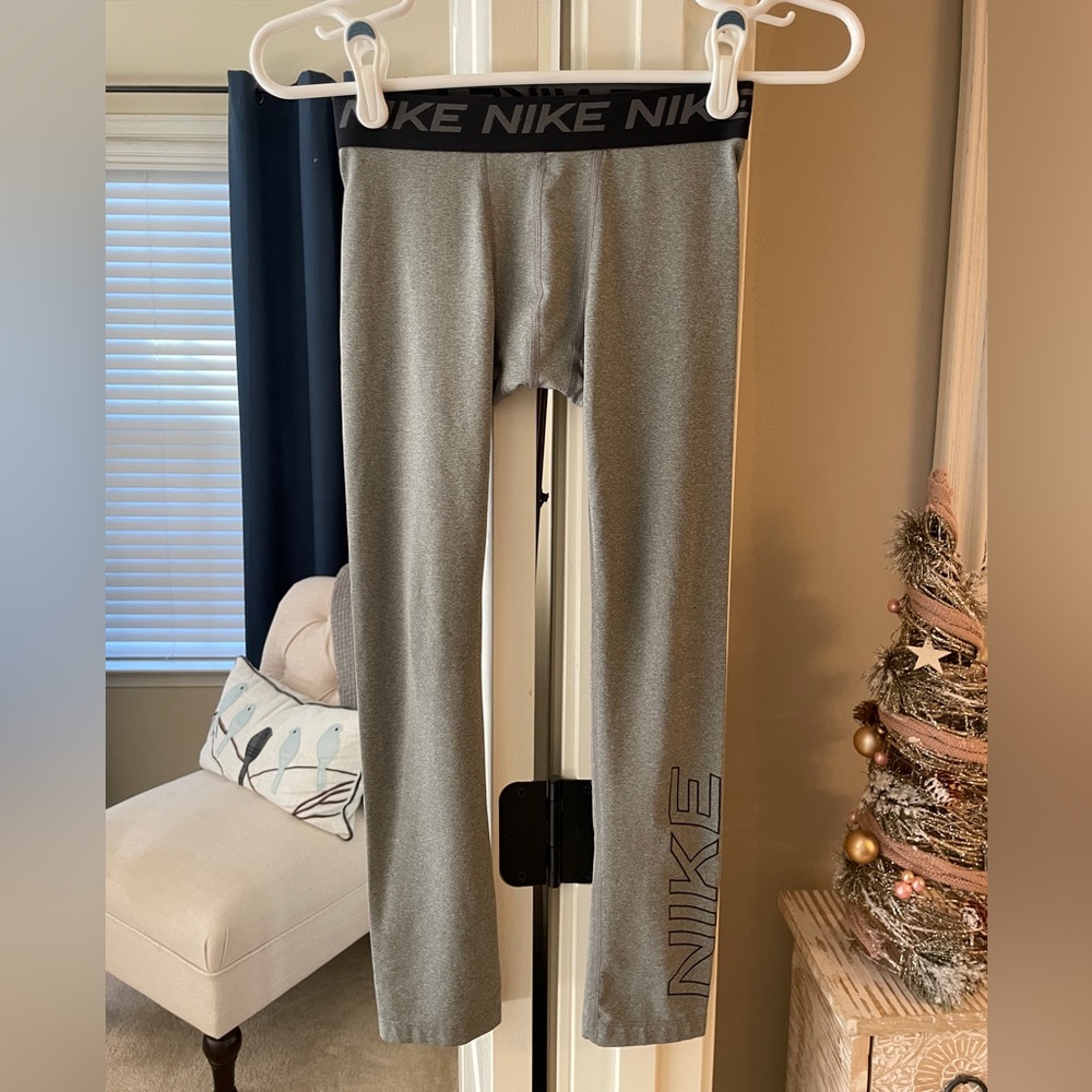 Like New - Nike Dri-Fit Youth Leggings - Youth Medium
